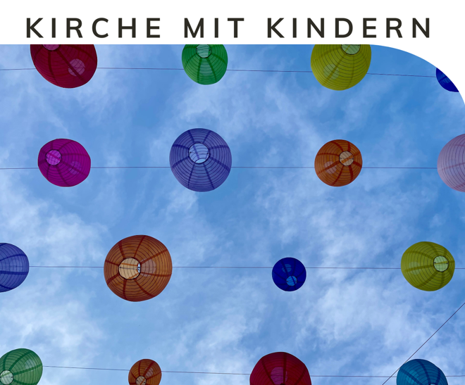 Ein Foto mit einem schwarz weisem Hund mit roter Brille und einer grünroten Schrift Litdom